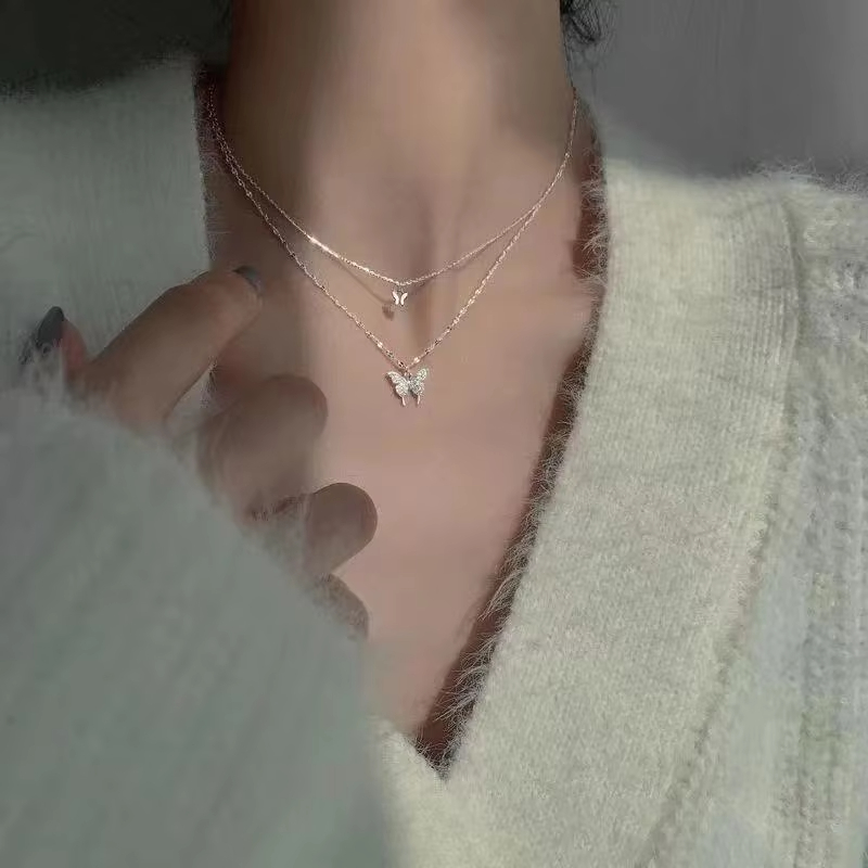 Butterfly Clasp Deployant - قلادة فراشة لامعة جديدة للسيدات، سلسلة